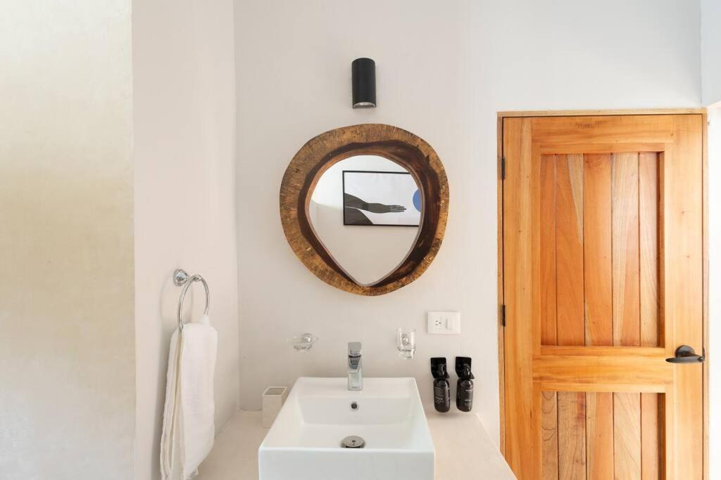 Villa La Sultana: Amazing New House With Pool And Bikes Included. Valladolid  Exterior foto
