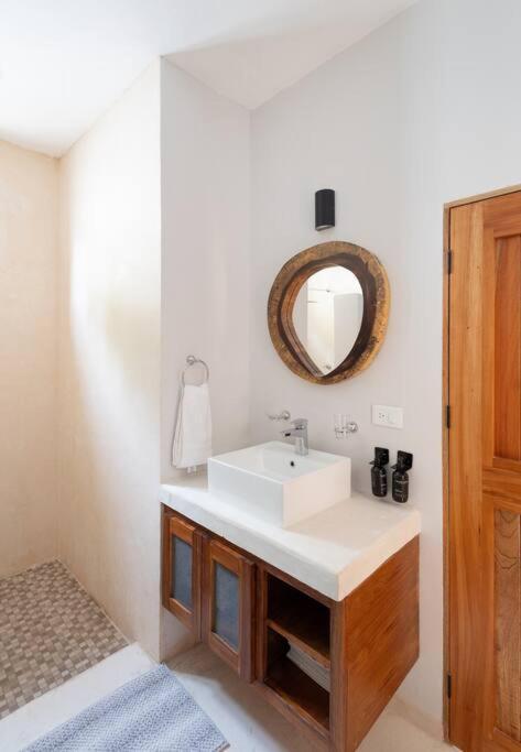 Villa La Sultana: Amazing New House With Pool And Bikes Included. Valladolid  Exterior foto